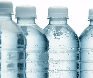 食品饮料博览会：饮用水市场迎来新变化 矿泉水增速超饮用天然水